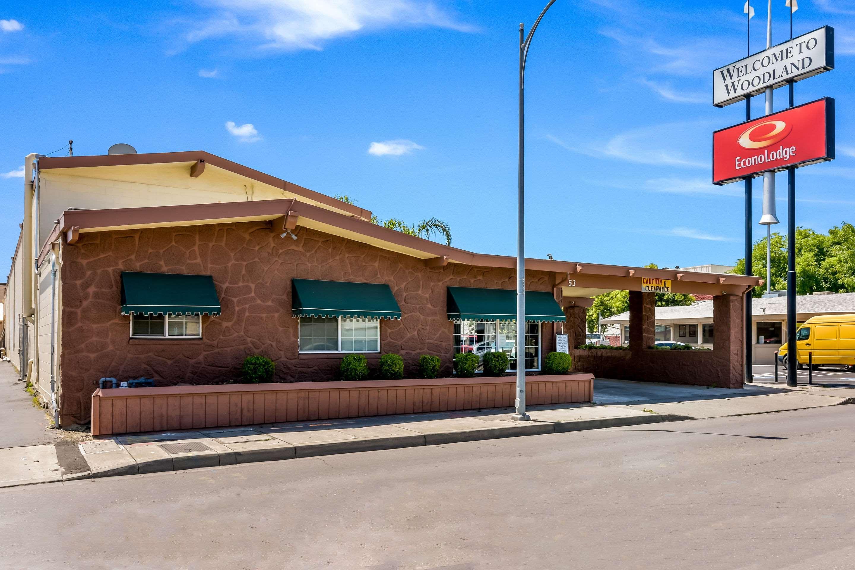 Econo Lodge Woodland Near I-5 Exterior photo