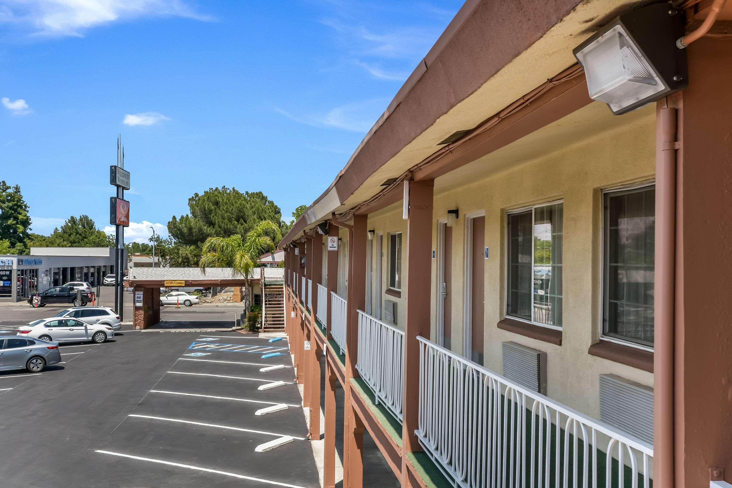 Econo Lodge Woodland Near I-5 Exterior photo