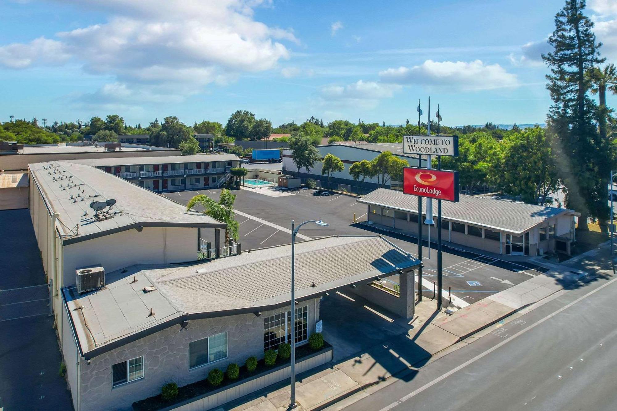 Econo Lodge Woodland Near I-5 Exterior photo